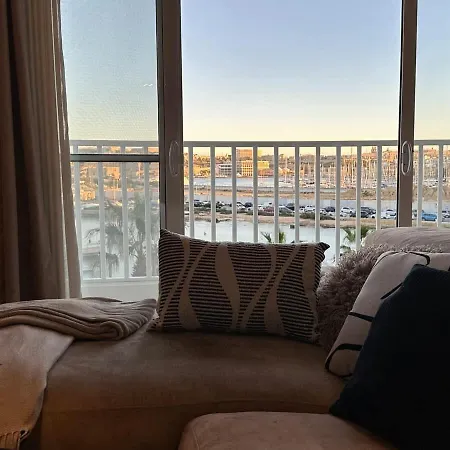 Apartment Valletta And Sea Views Super Location *