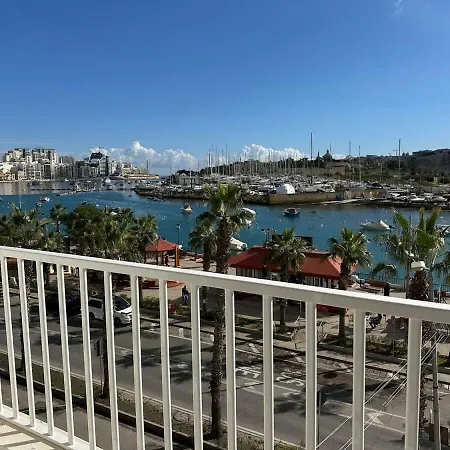 Daire Valletta And Sea Views Super Location *
