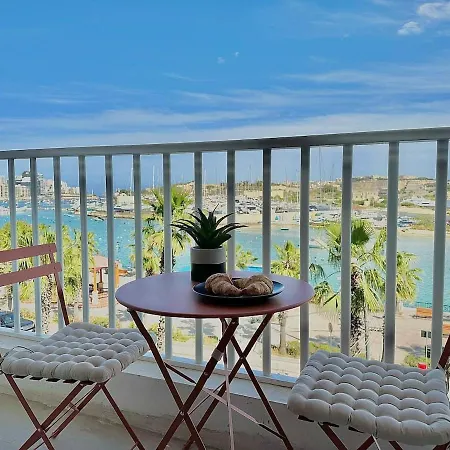 Valletta And Sea Views Super Location Apartment